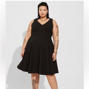 Torrid Dress Women 26 Skater Crepe Black Sleeveless Fit & Flared Studio DD